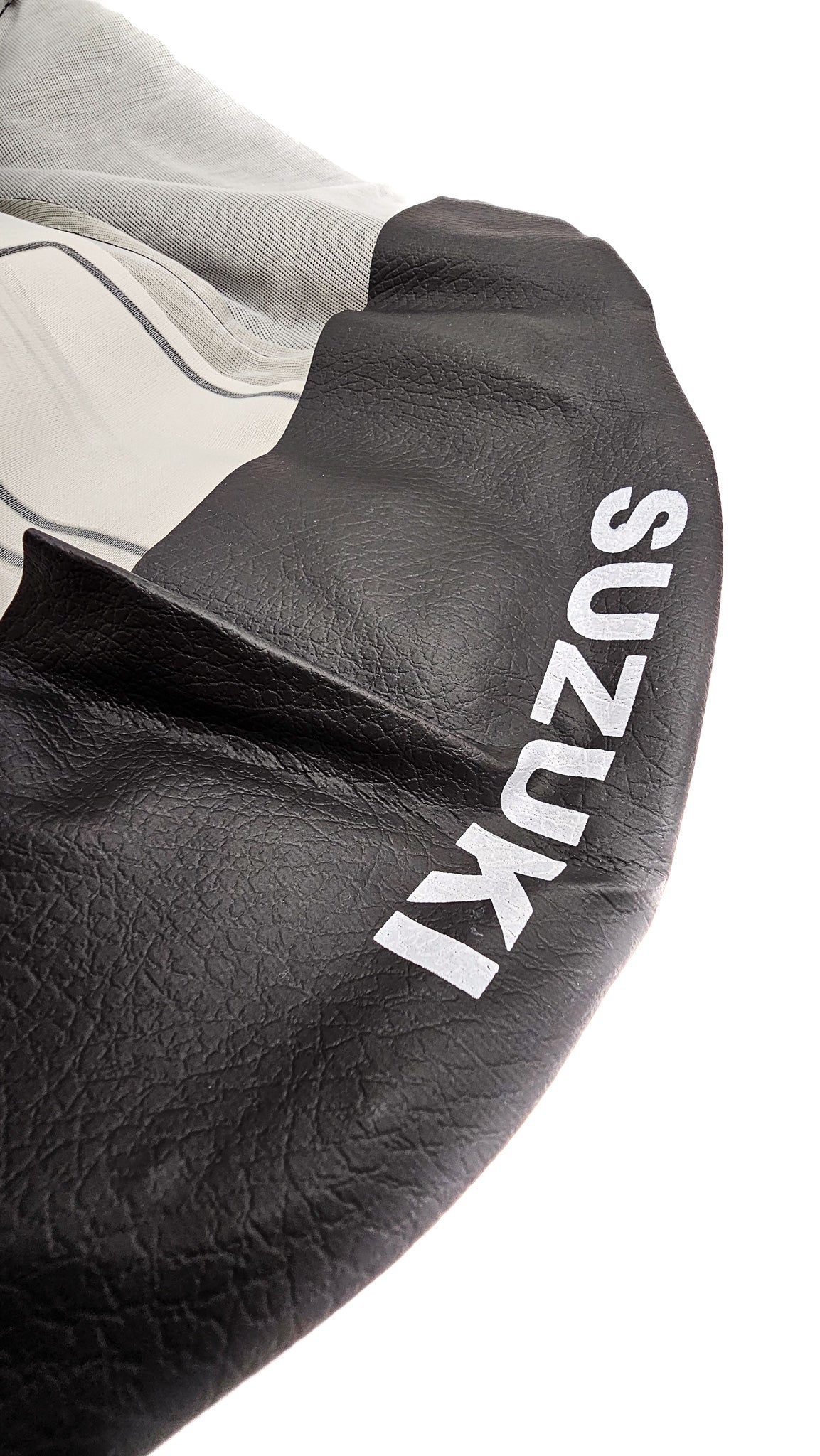 Capa do Banco Modelo Original Suzuki Intruder 125 Com Escrita